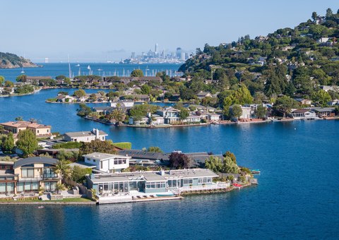 Tiburon, Belvedere 94920 hamlet on the San Franciscco bay home to millionaires and billionaires